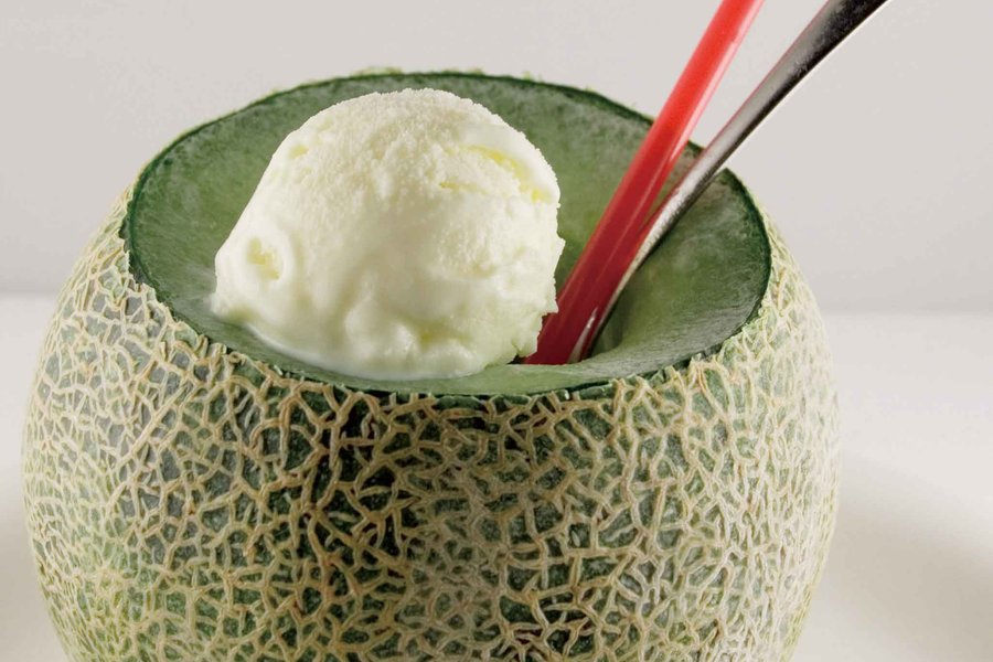 メロンまるごとクリームソーダ